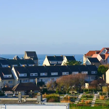 Camelia; Beau Lumineux, Avec Vue Sur Daire